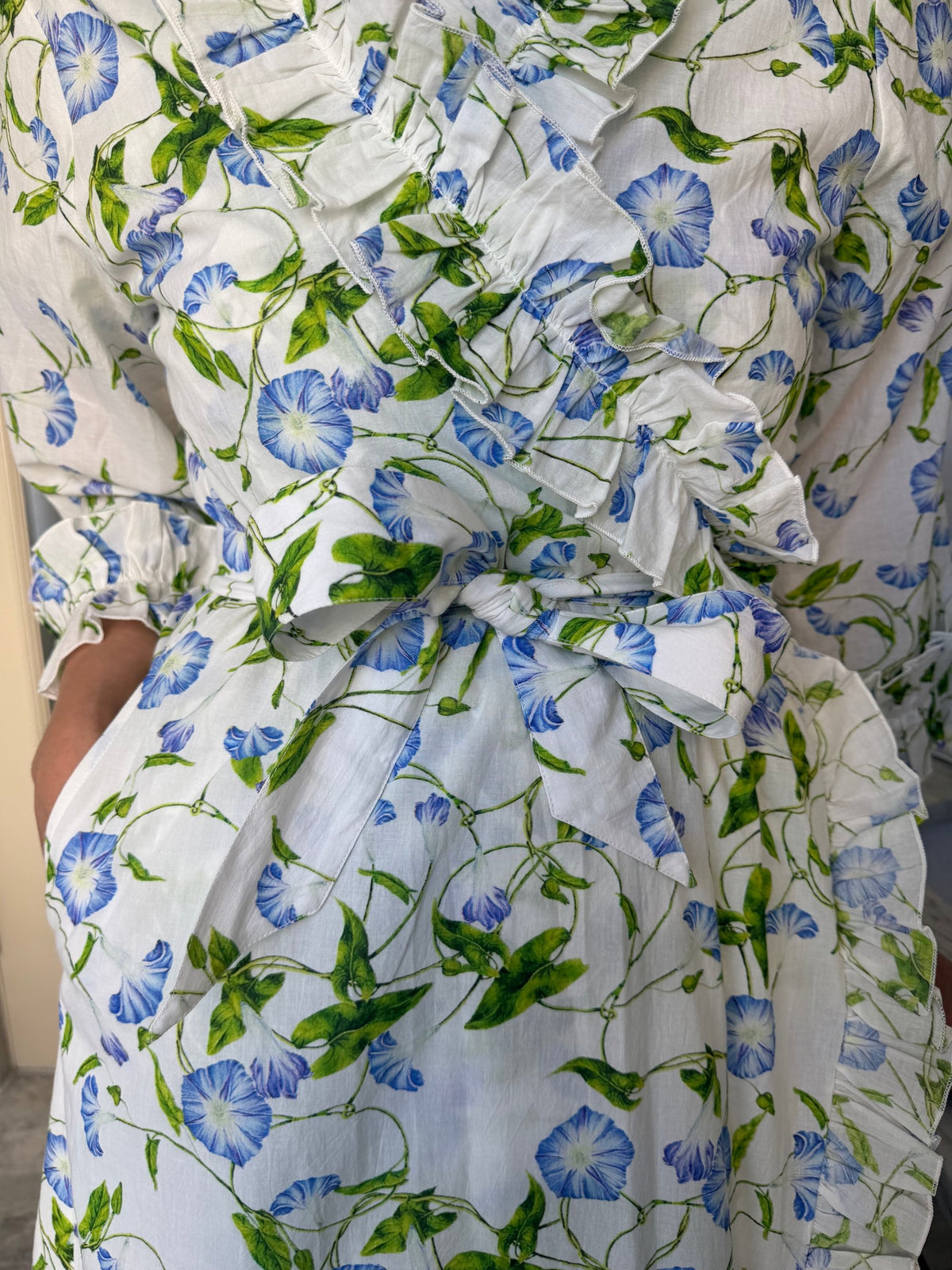 #color_Morning Glory Floral, Blue - White Multi