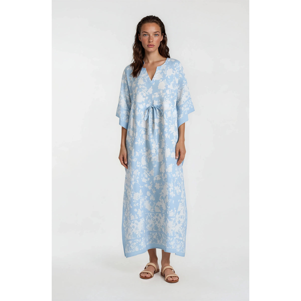 #color_Silhouette Floral, Piscine Blue - White Multi